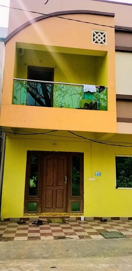 Gratifiedhomestay Visakhapatnam Exterior foto